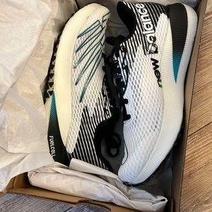 New never before worn new balance fuel cell RC elite